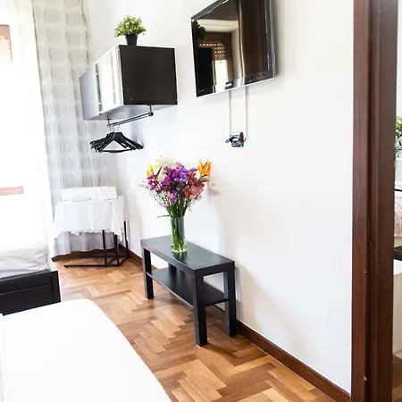 Bed & Breakfast Laetitia Guest House32 Aversa