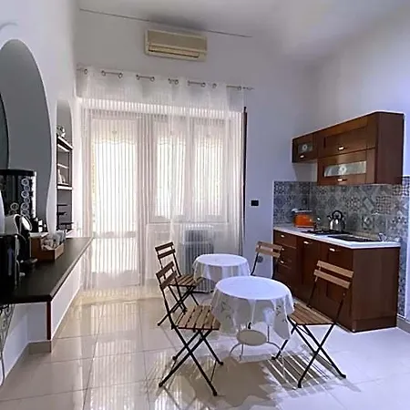 Laetitia Guest House32 Aversa